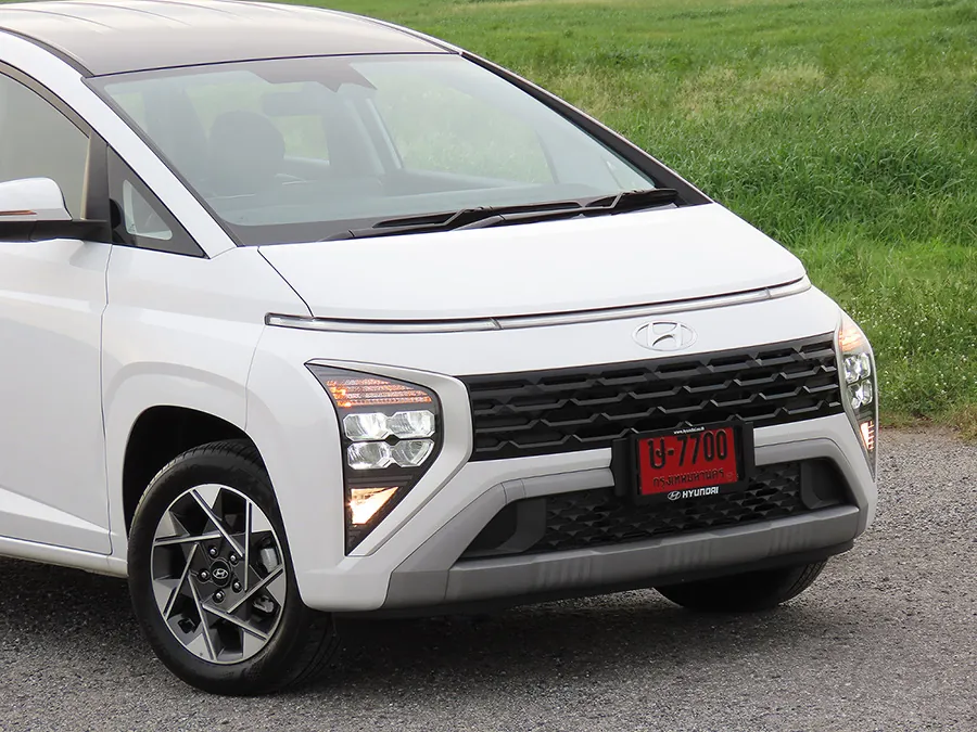 Hyundai Stargazer photo 7
