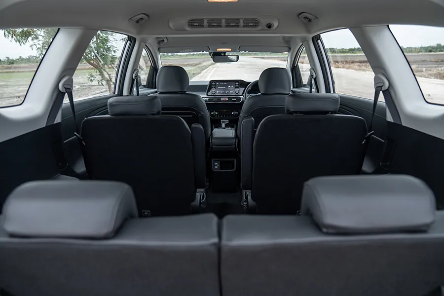 Hyundai Stargazer photo 5