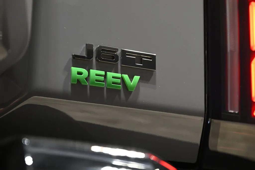 Jaecoo 6T Reev photo 4