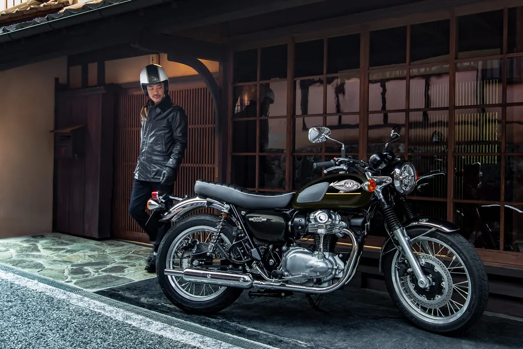 Kawasaki W photo 5