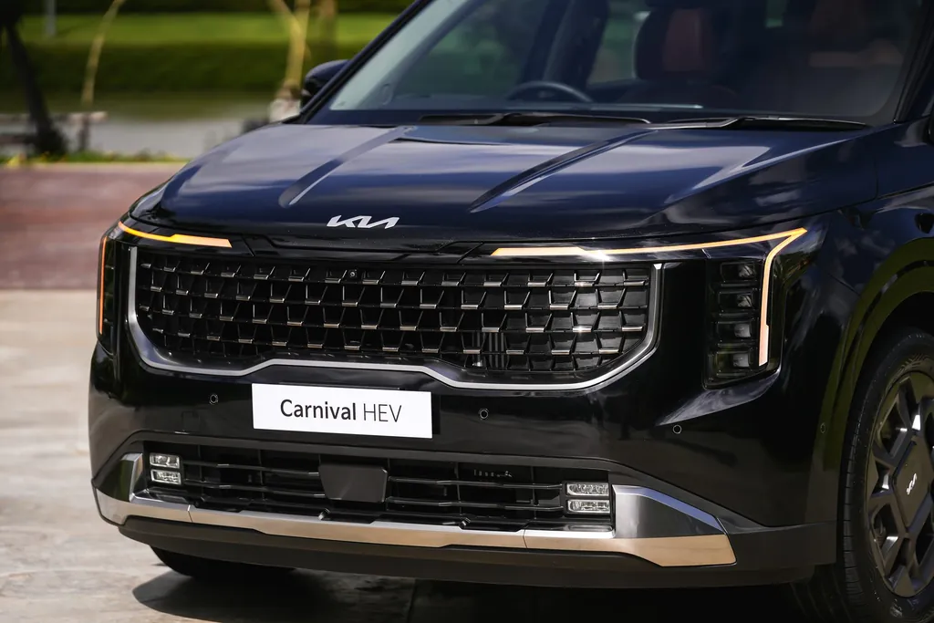 Kia Carnival photo 3