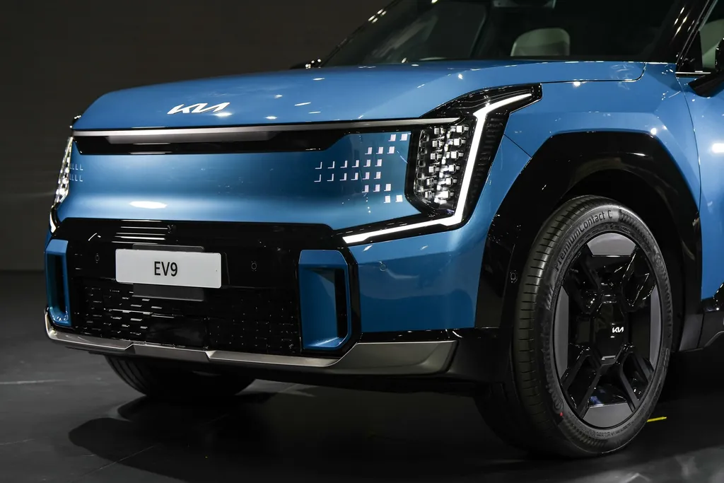 Kia EV9 photo 3