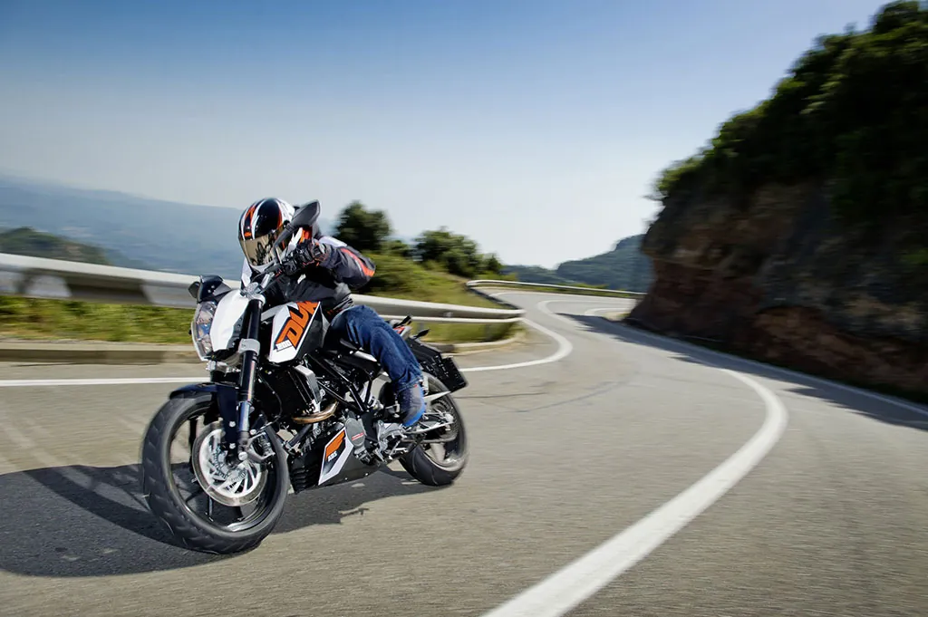 Ktm 200 photo 5