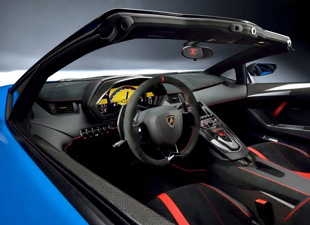 Lamborghini Aventador photo 8