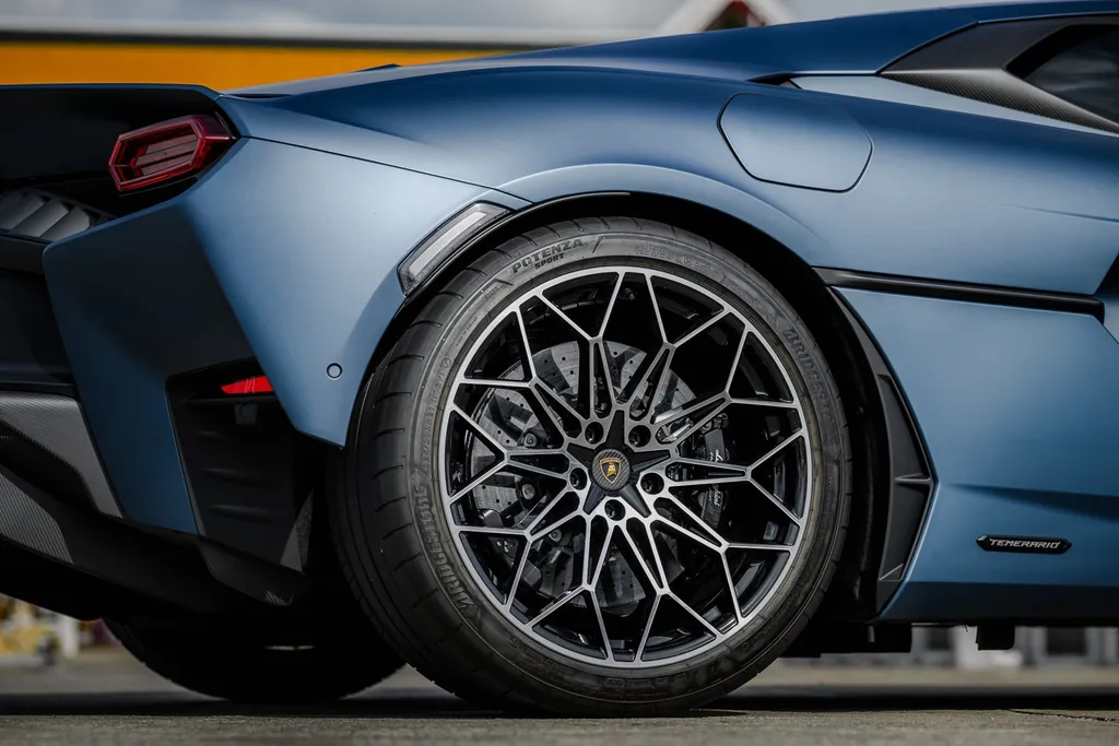 Lamborghini Temerario photo 7