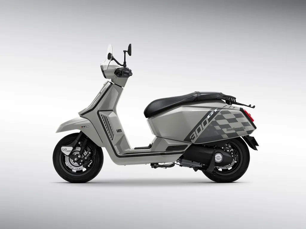 Lambretta X300 photo 3