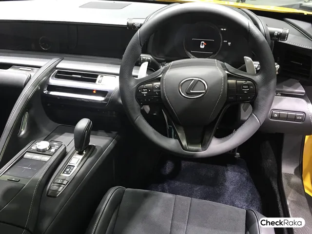 Lexus Lc photo 2