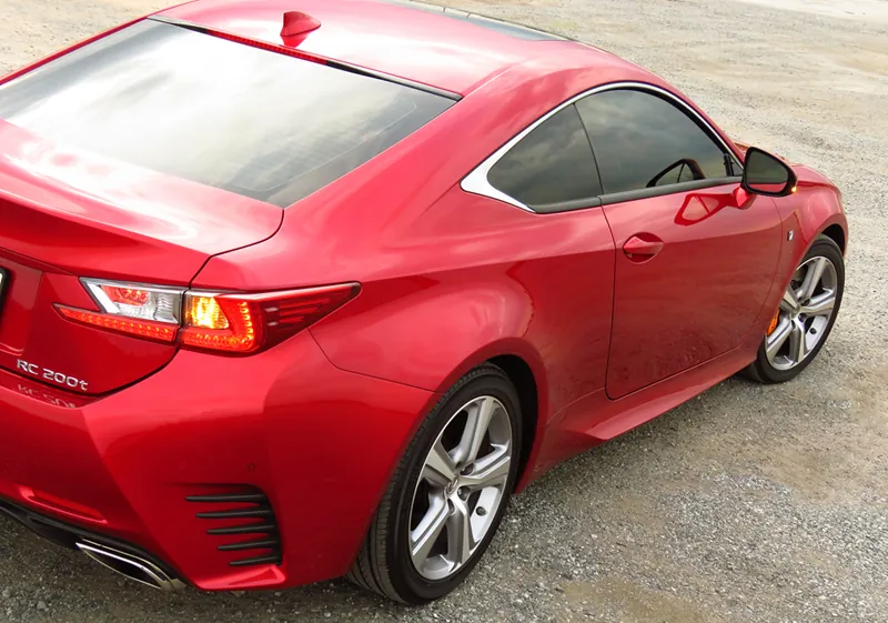 Lexus RC200T photo 2
