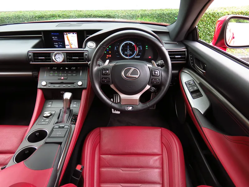 Lexus RC200T photo 10