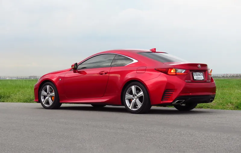 Lexus RC200T photo 4