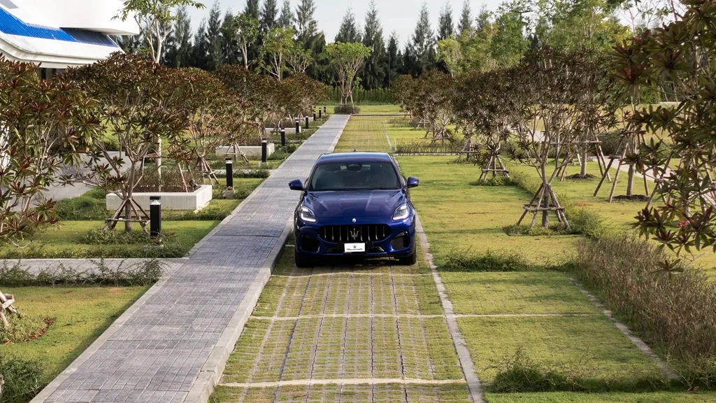 Maserati Grecale photo 5