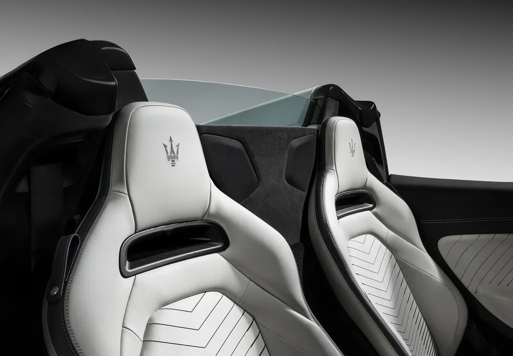 Maserati MC20