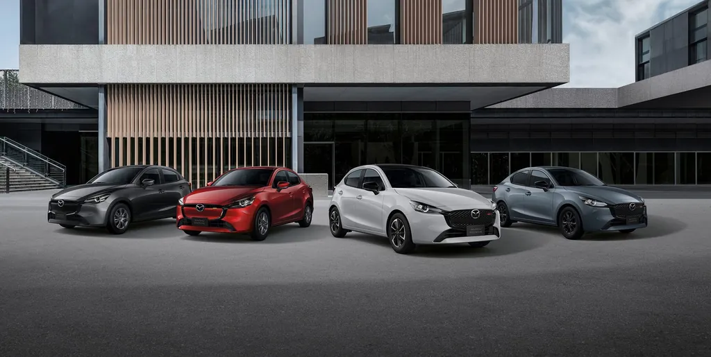 Mazda 2 photo 3