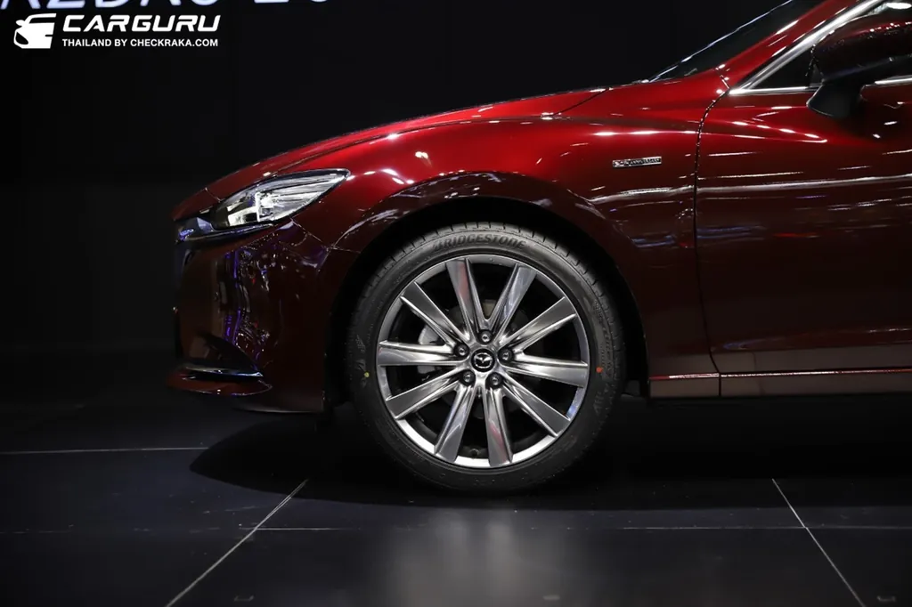 Mazda 6 photo 2