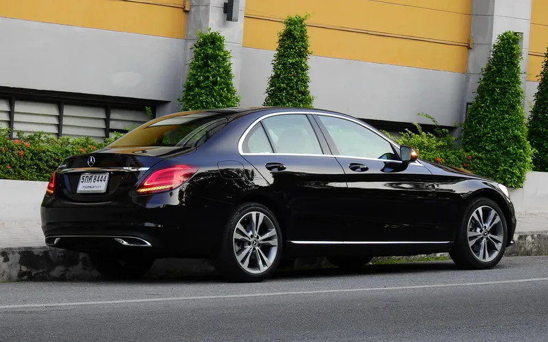 Mercedes-Benz C Class photo 4