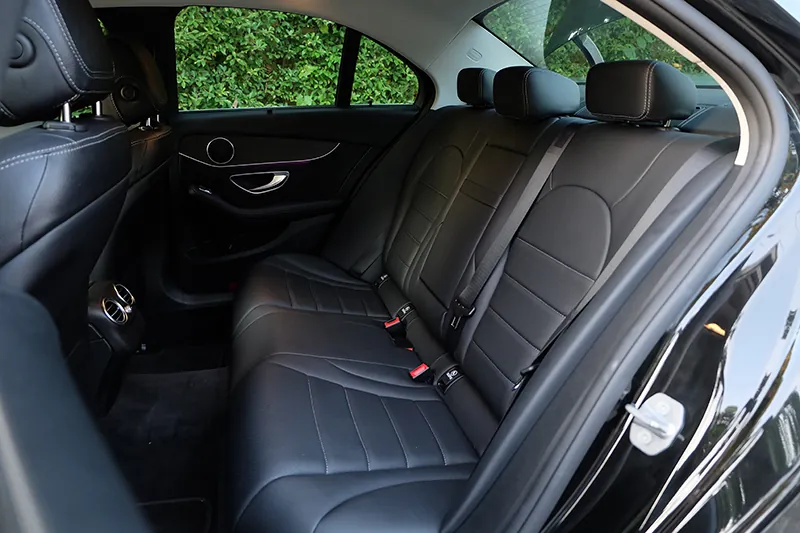 Mercedes-Benz C Class photo 6