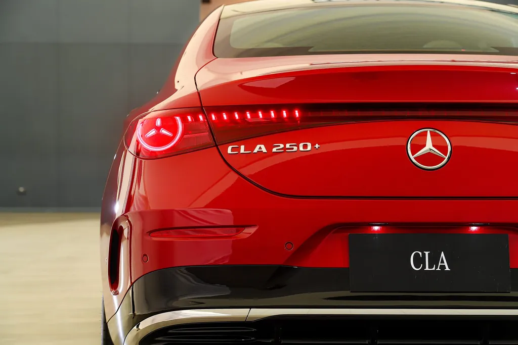 Mercedes-Benz Cla Class photo 3