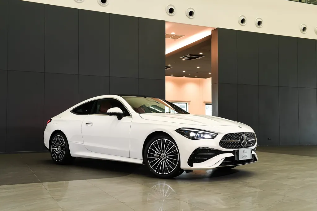 Mercedes-Benz Cle Class photo 5