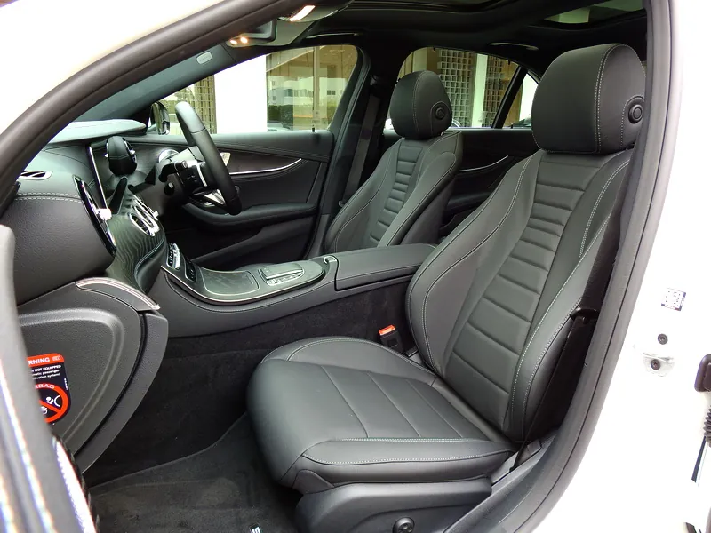 Mercedes-Benz E 300 photo 9