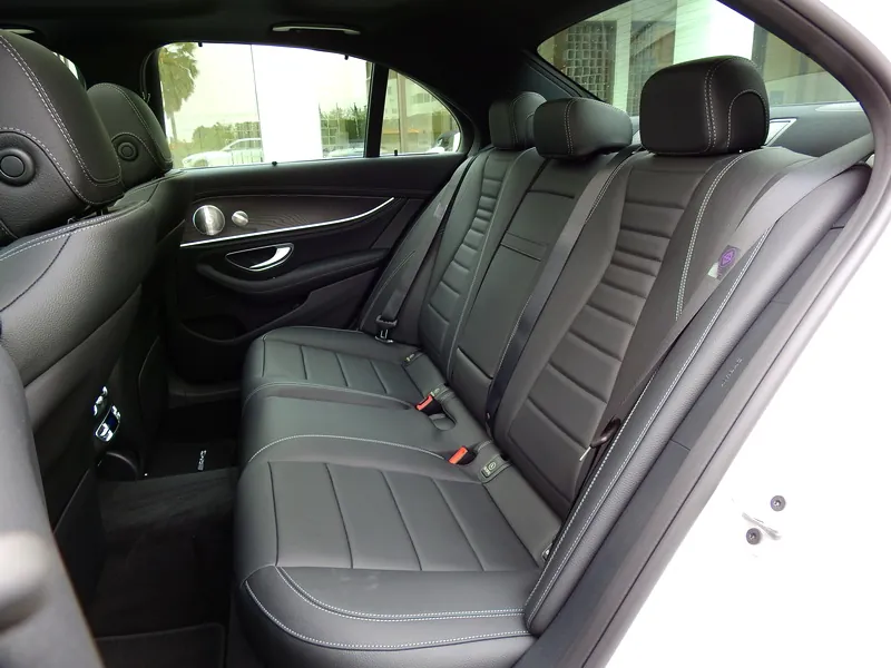 Mercedes-Benz E 300 photo 12