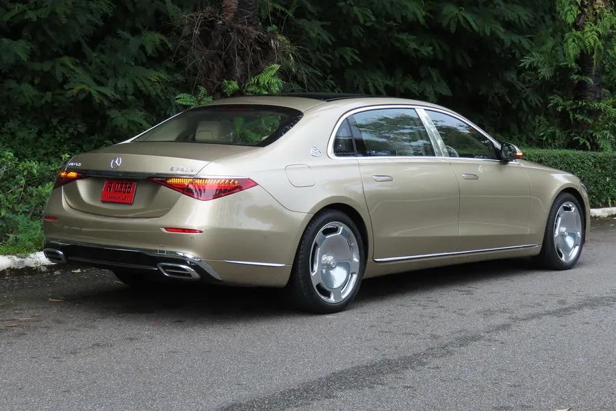 Mercedes Maybach S580E Premium photo 11