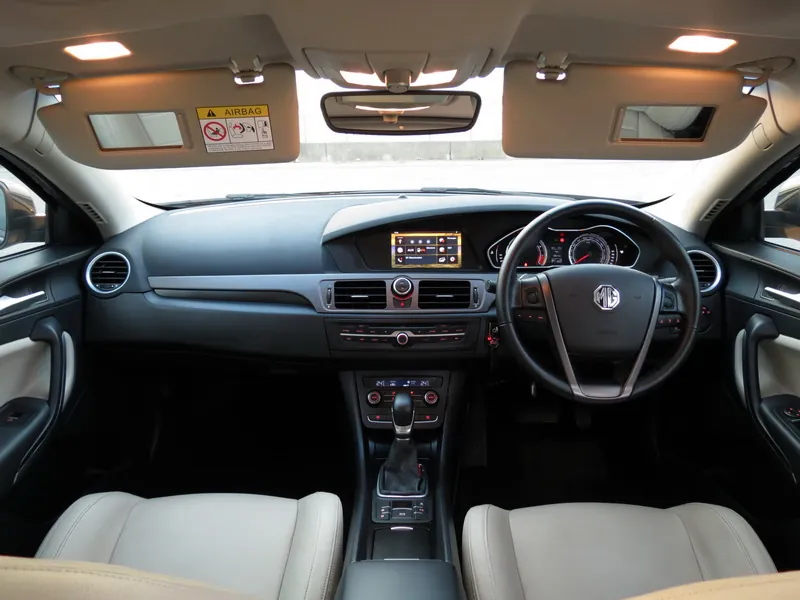 MG 6turbo Saloon photo 11