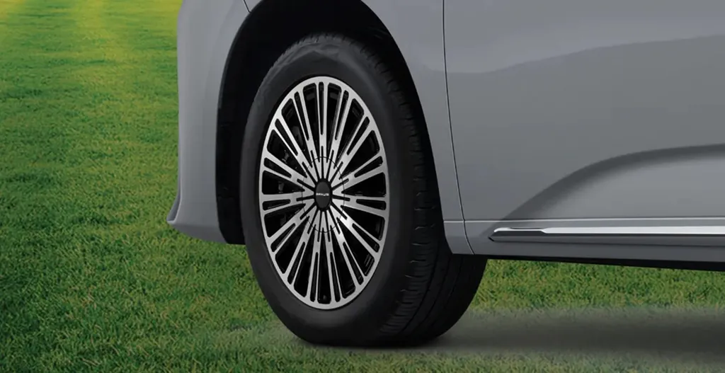 MG Maxus9 photo 6