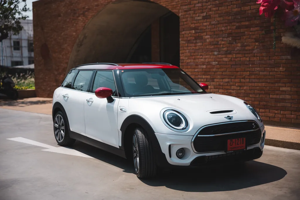 Mini Clubman photo 2