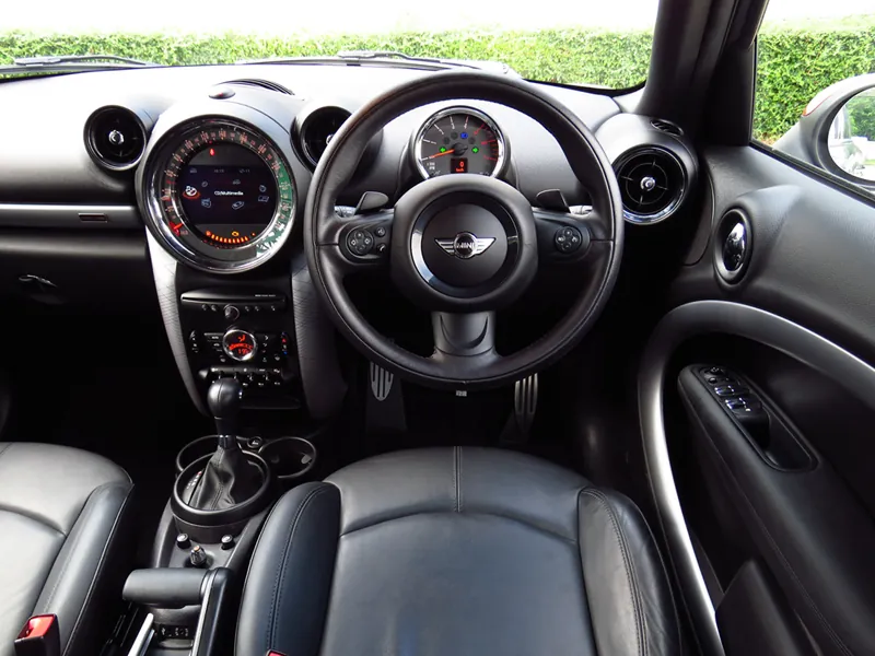 Mini Countryman Cooper Sd photo 8
