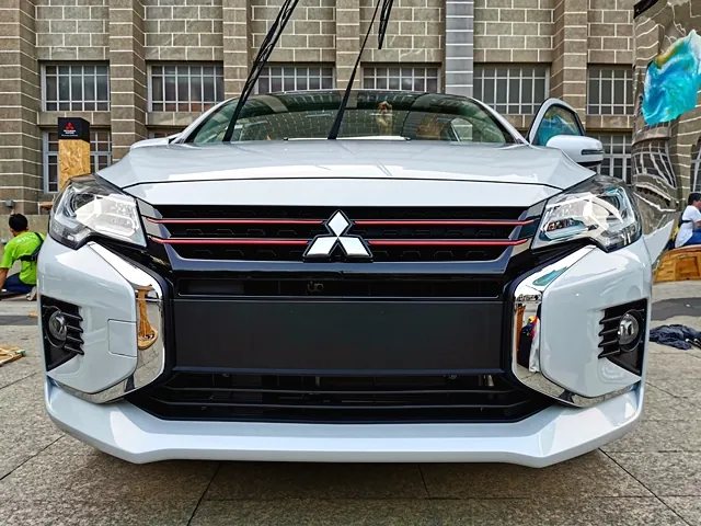 Mitsubishi Attrage photo 4
