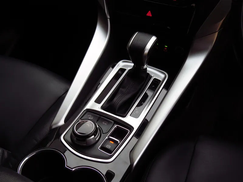 Mitsubishi Pajero Sport photo 9