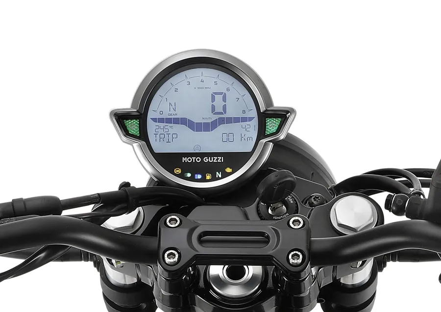 Moto Guzzi V7 photo 5