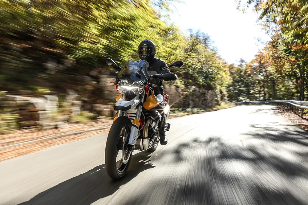 Moto Guzzi V85 photo 3