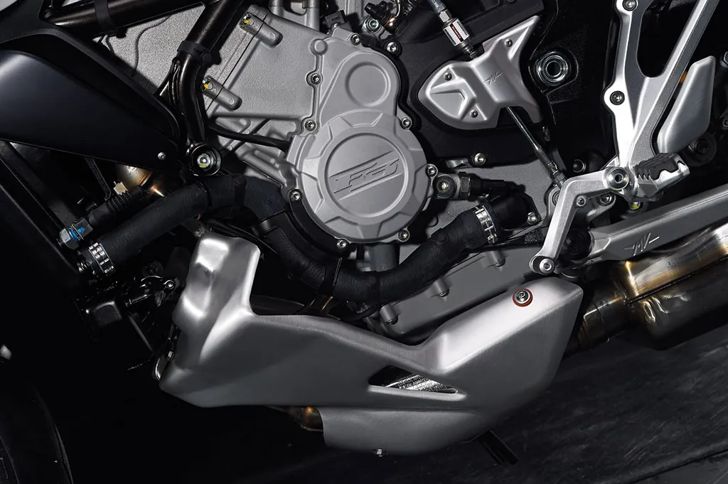 Mv Agusta Stradale 800 photo 7
