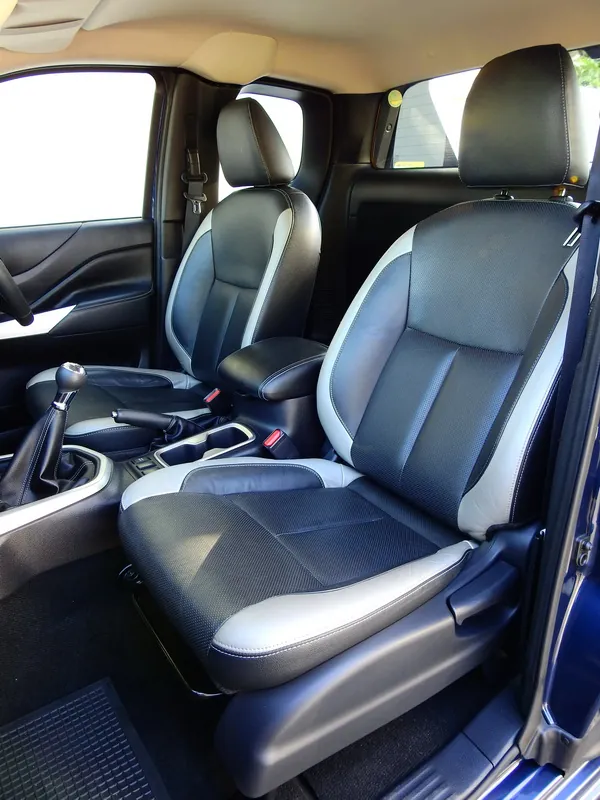 Nissan Navara El photo 8