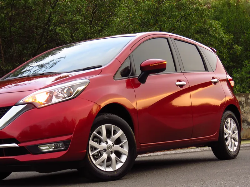Nissan Note photo 2