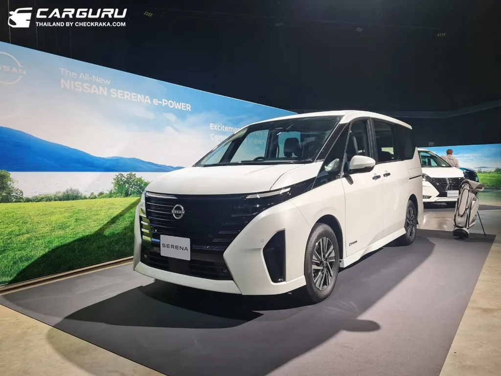 Nissan Serena photo 2