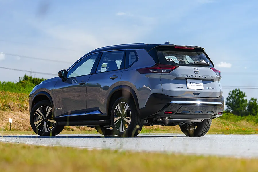 Nissan X-Trail E photo 12