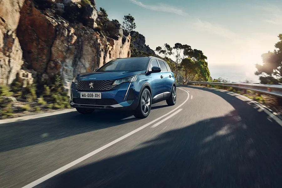 Peugeot 5008 photo 2