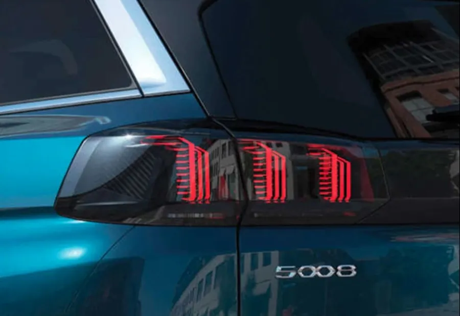 Peugeot 5008 photo 6