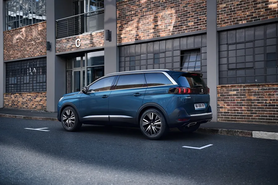 Peugeot 5008 photo 8