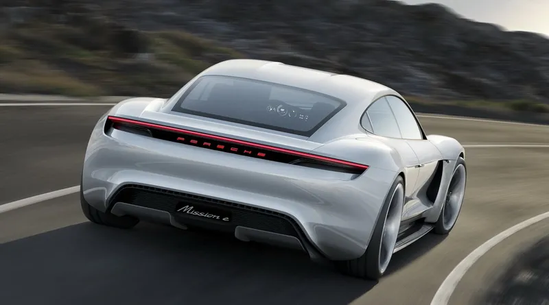 Porsche Taycan 4S photo 8