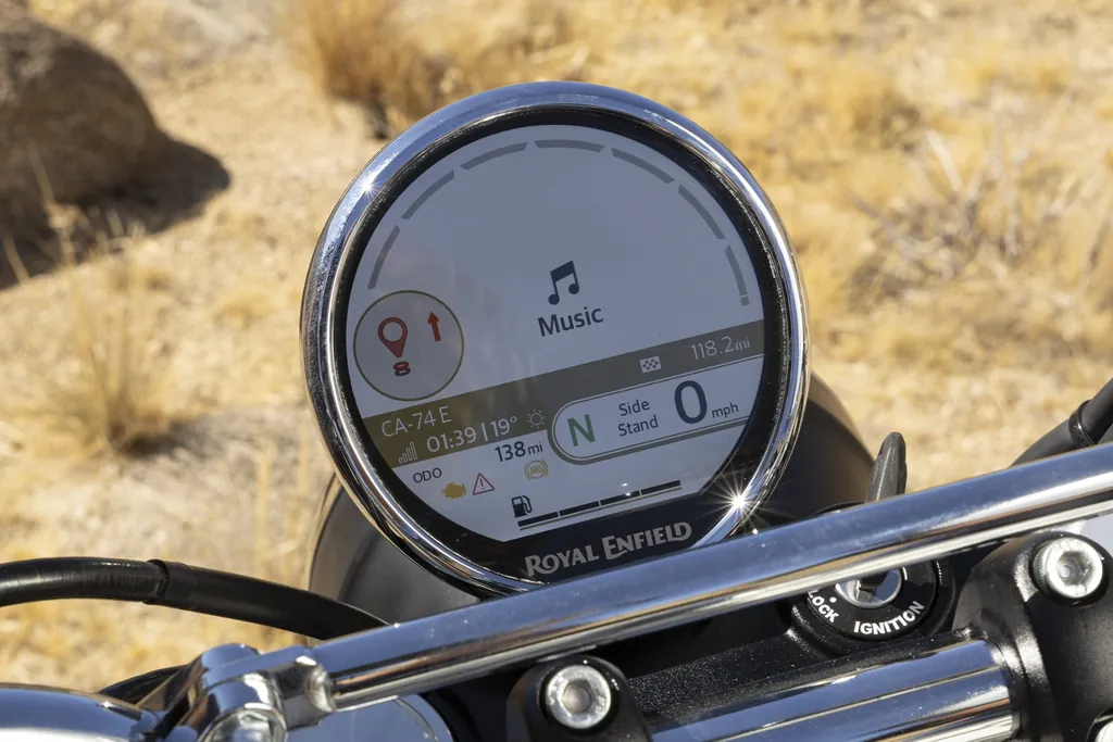 Royal Enfield Bear 650 photo 8