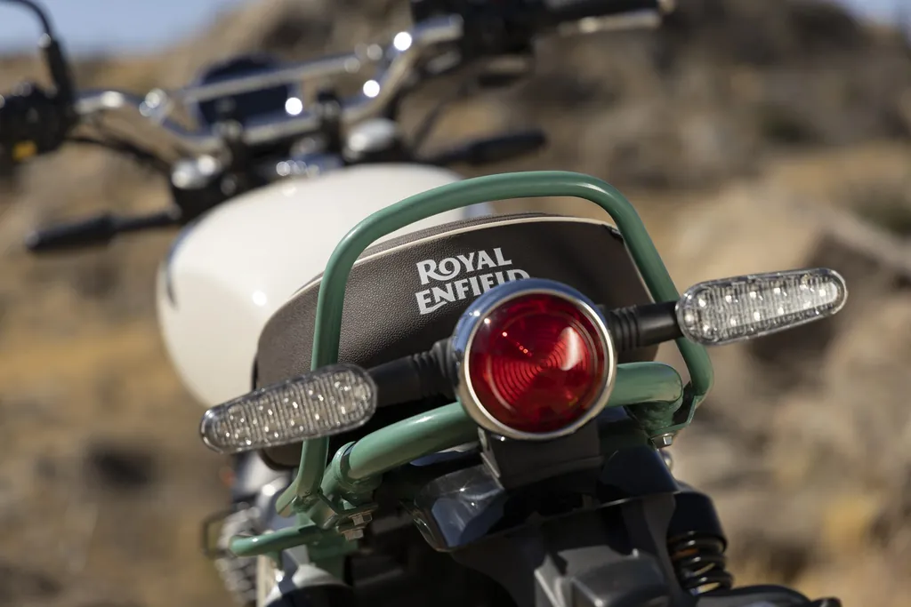 Royal Enfield Bear 650 photo 7