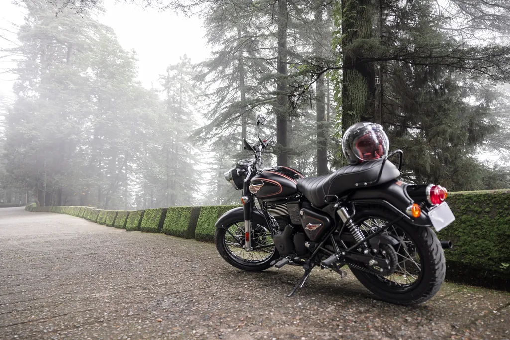 Royal Enfield Bullet 650 photo 5