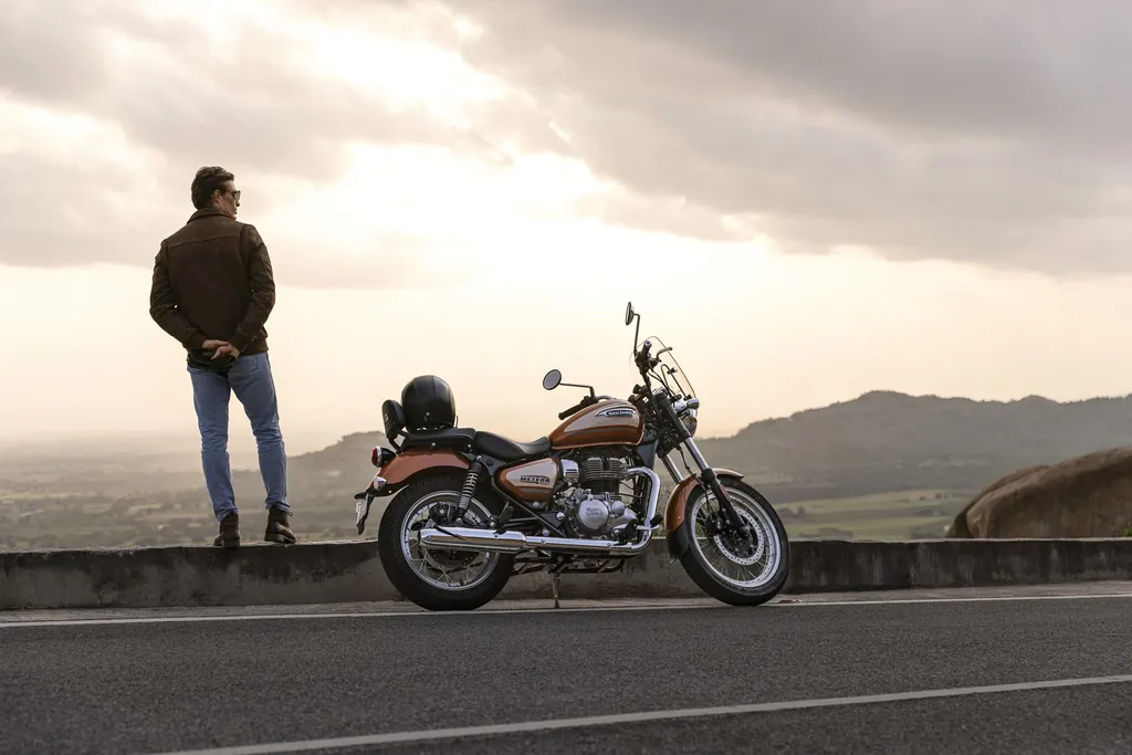 Royal Enfield Meteor photo 4