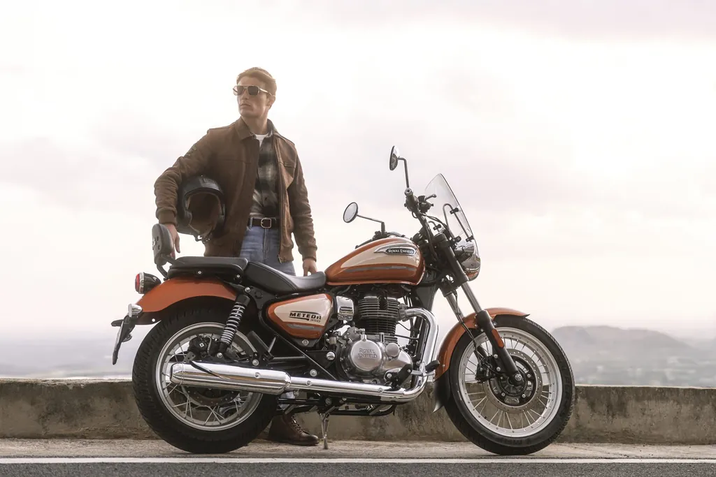 Royal Enfield Meteor photo 3