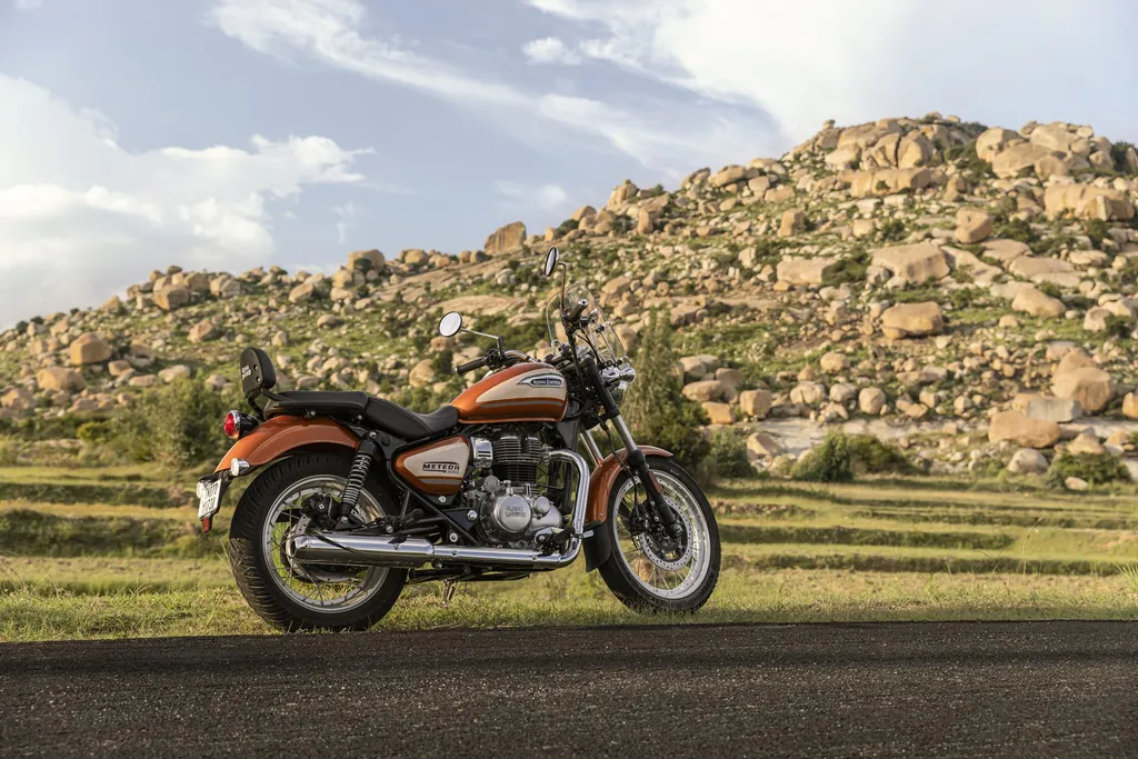 Royal Enfield Meteor photo 2