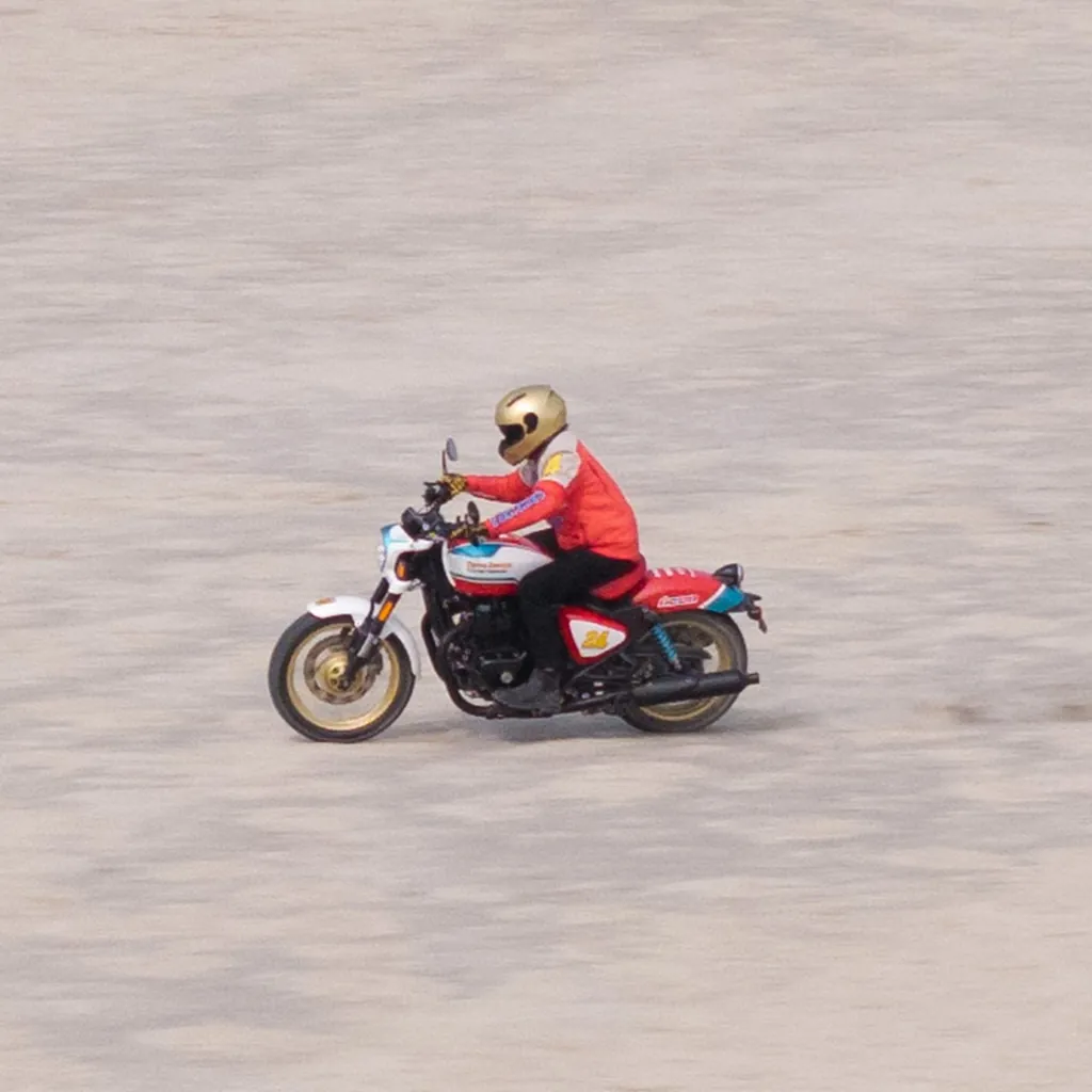 Royal Enfield Shotgun 650 photo 2