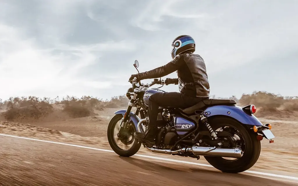 Royal Enfield Super Meteor photo 5